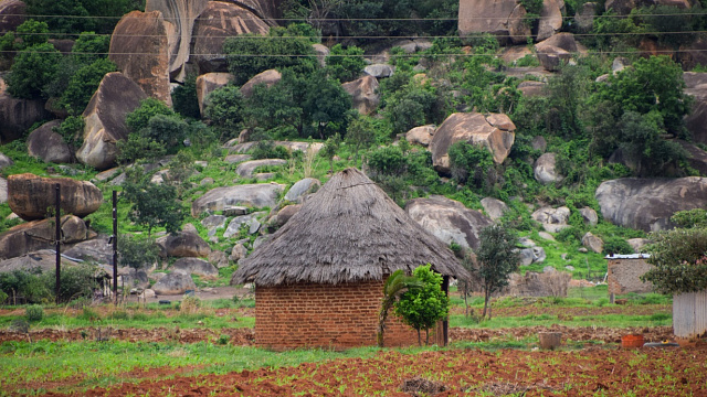 Zimbabwe to establish cultural tourism village to boost national image and economy