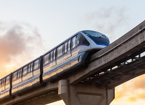 The first train for the monorail project is delivered to Sao Paulo from China